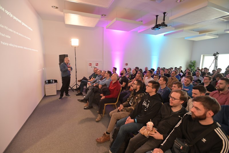 Velik interes vladao je i za developerske teme u dvorani s prizvukom konferencije .debug