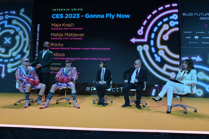 U uvijek najzabavnijoj i najotkačenijoj točki programa, onoj koja se bavi startupima i CES-om, ove godine tema je bio sigurnosni startup Zuluhood. Predstavili su ga Maja Krejči i Matija Matijevac, kostimirani Bojan Mušćet i Dragan Petric, a njih je krotila Jelena Glišić