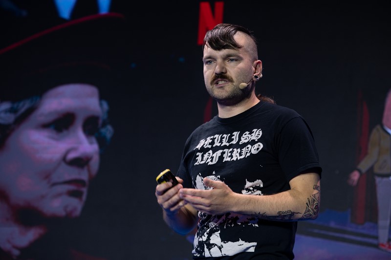 Živopisno je bilo na keynote predavanju Damira Svrtana, koji je otkrio da zaposlenici Netflixa, primjerice, imaju neograničenu količinu godišnjeg odmora i potpunu slobodu u radu
