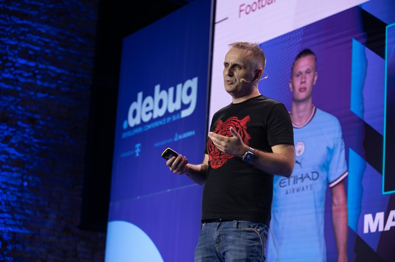 Zoran Božičević iz Poslovne inteligencije pojasnio je kakvu ulogu njihova tvrtka ima u spajanju umjetne inteligencije i nogometa, za ostvarivanje vrhunskih sportskih rezultata