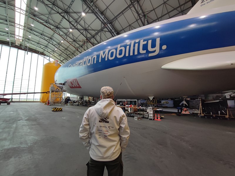 Bio sam u Friedrichshafenu, rodnom mjestu cepelina, pa čak i obišao hangar u kojem se čuvaju postojeći i grade novi cepelini