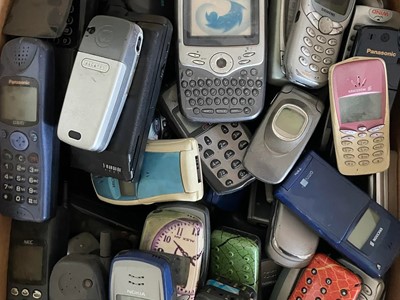 Stari mobilni telefoni sada vrijede malo bogatstvo
